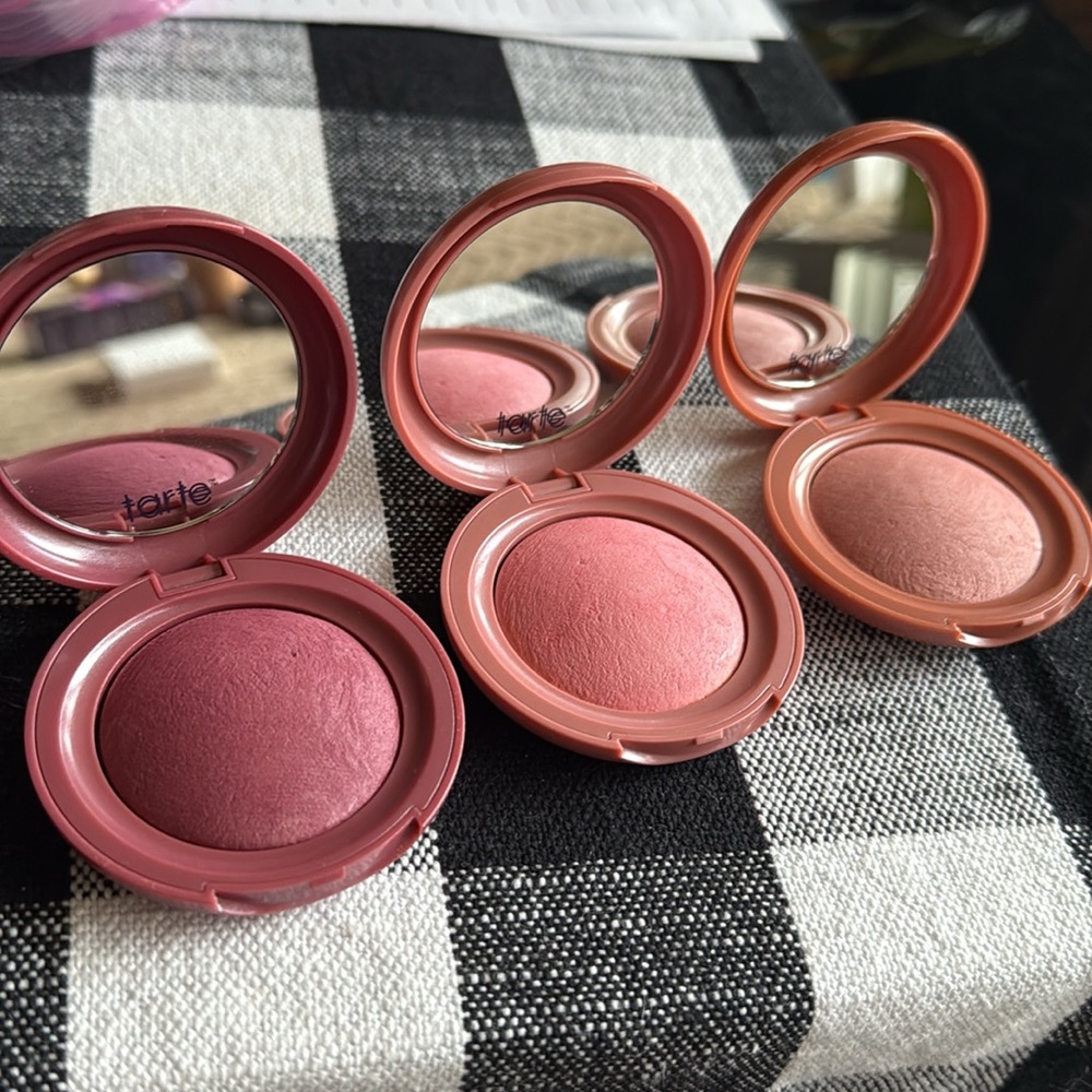 Tarte Blush in Rosy Pink